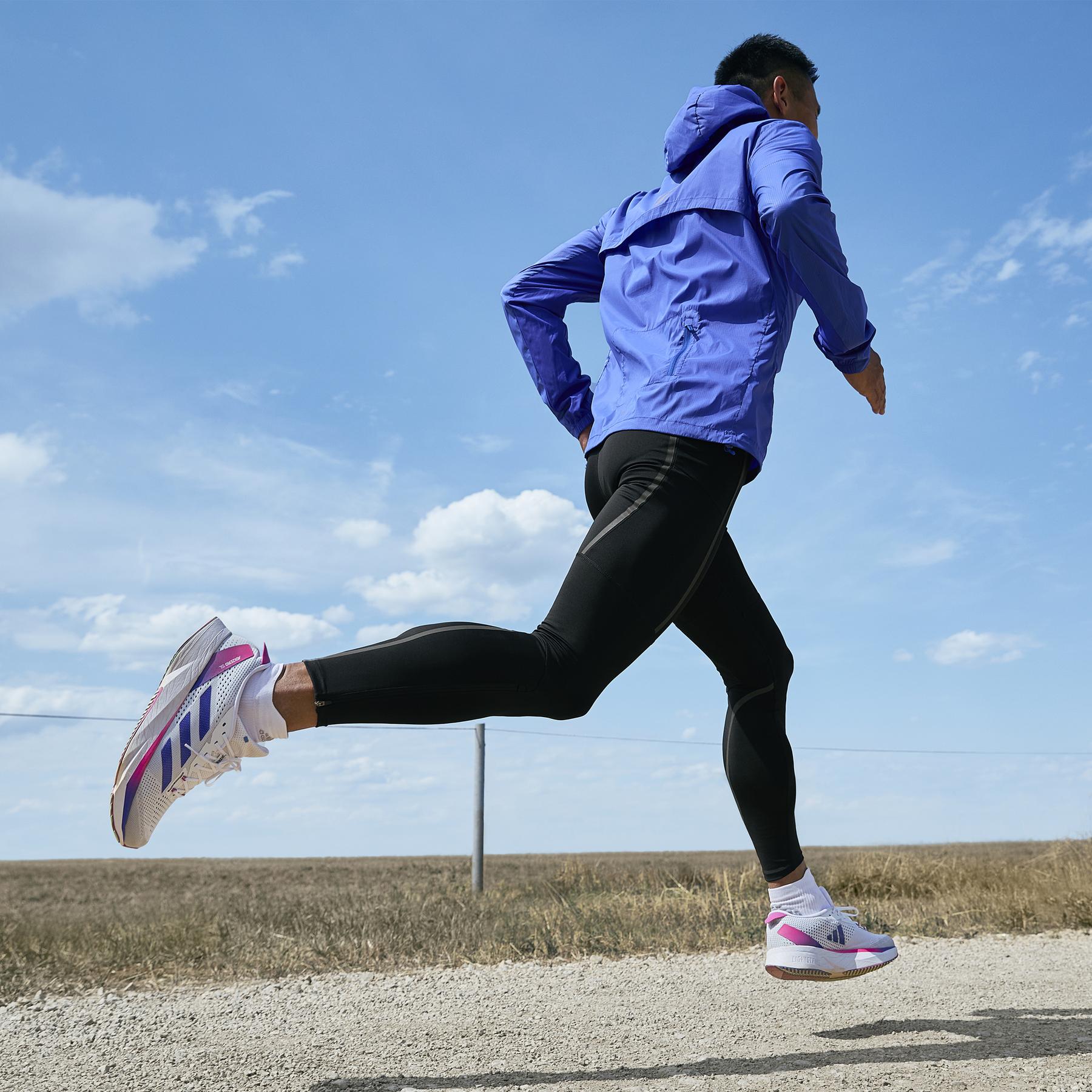 product/a/d/adidas_gv9095_14_footwear_photography_heromrktng_view_2_white_000.jpg