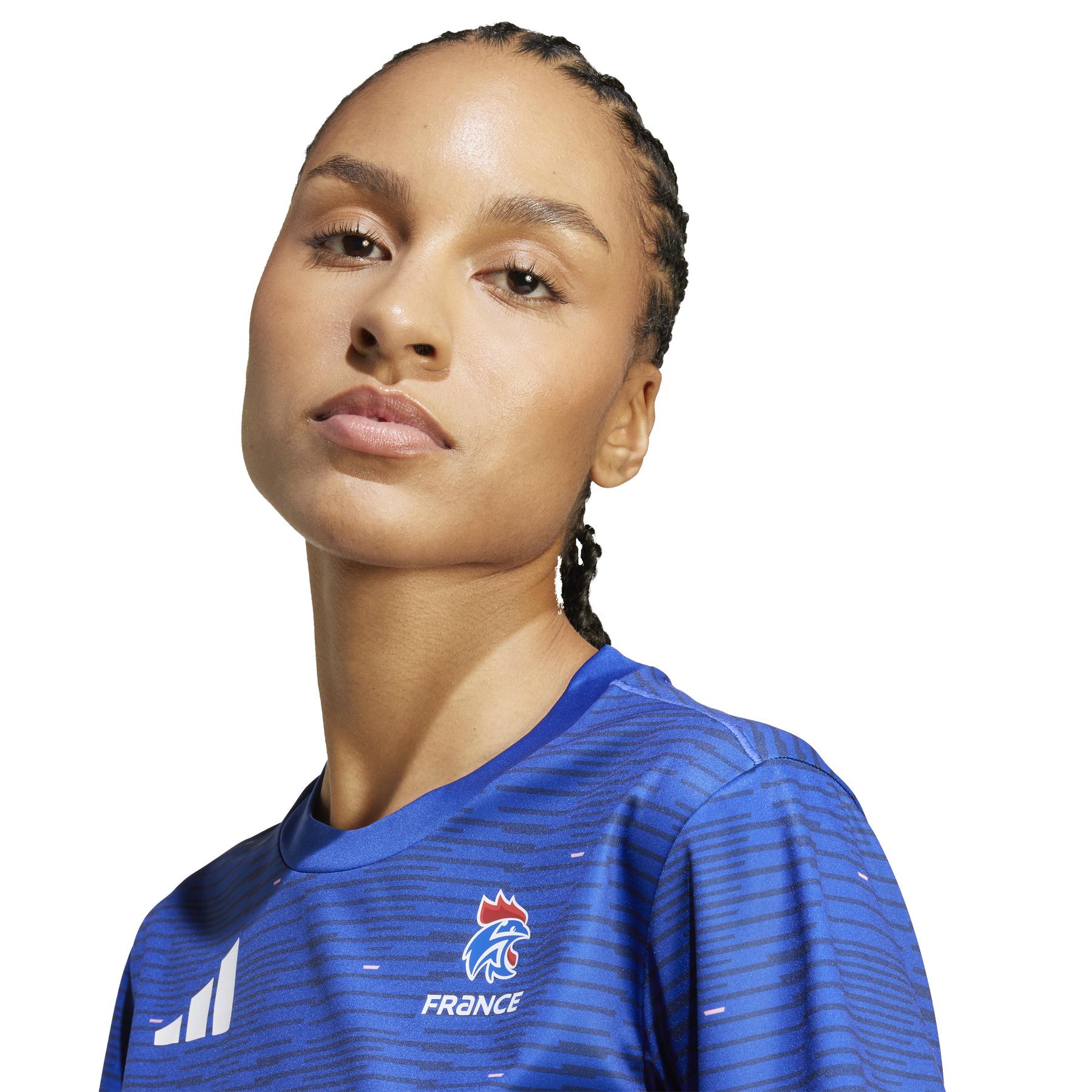 product/a/d/adidas_jp4290_4_apparel_on_model_detail_view_1_white.jpg