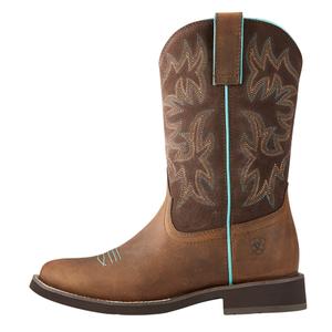 10021457-botas-de-couro-western-para-mulher-ariat-delilah-round-toe-castanho-envelhecido