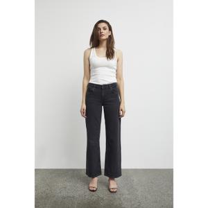 50207173-200004-calcas-de-ganga-para-mulher-pulz-jeans-vega-uhw-black-denim34